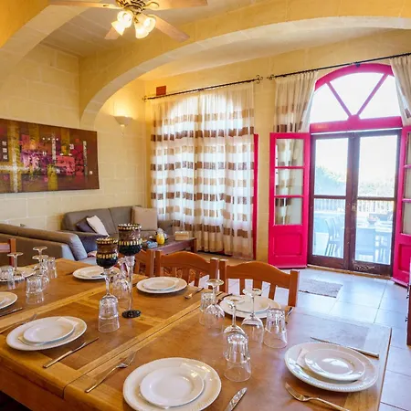 Amaryllis Holiday Home Qala Exterior photo